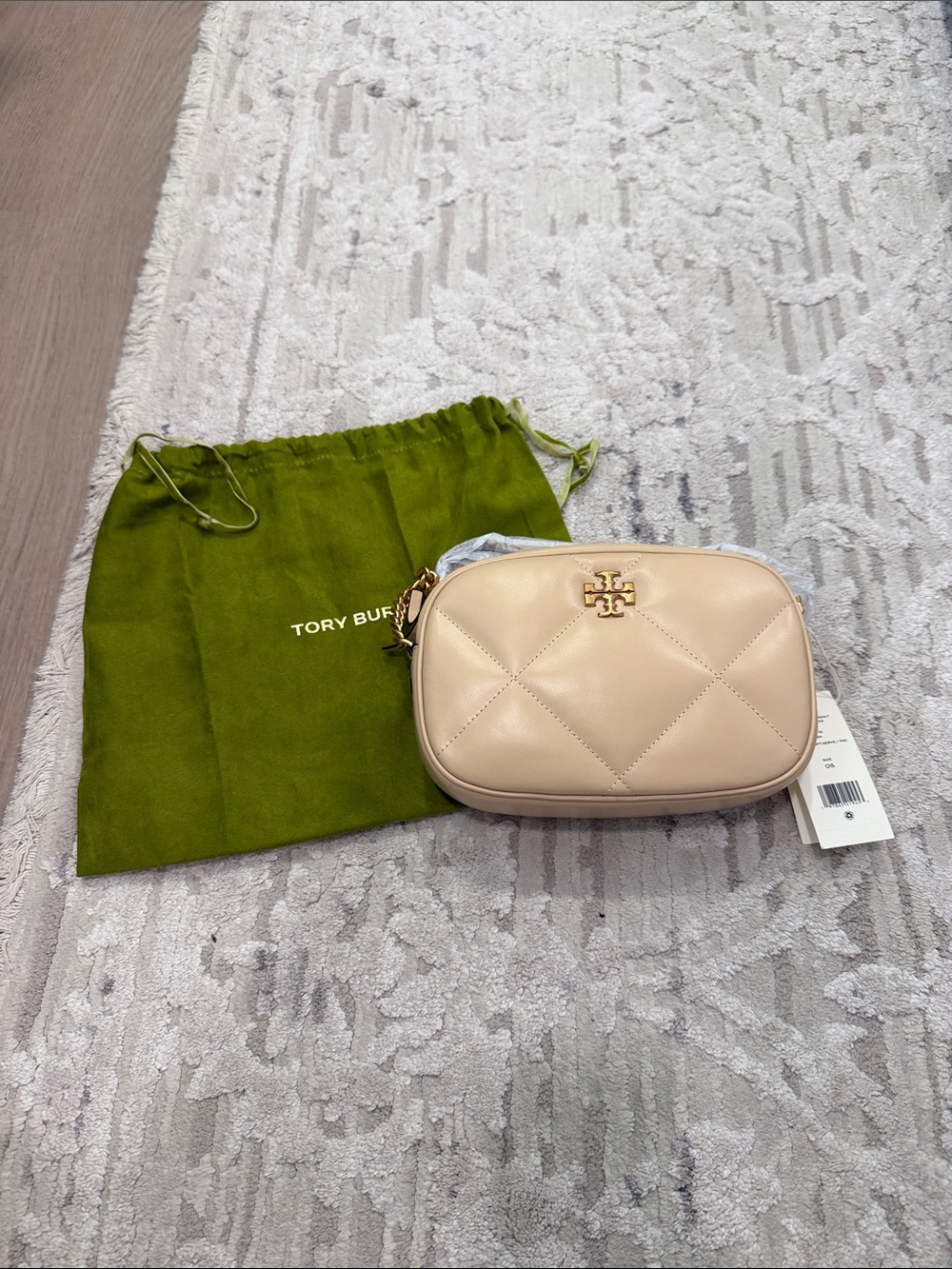 NWT Tory Burch Kira Diamond Quilt Camera Bag